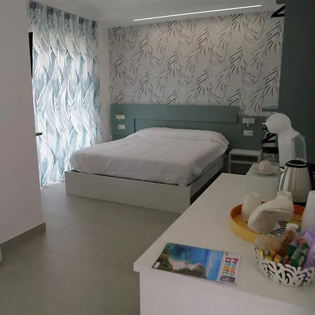 Mgd House 3*